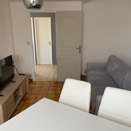 Charmant T2 Au 1Er Dans Residence Avec Parc Arbore 圣皮埃尔－勒穆捷 外观 照片