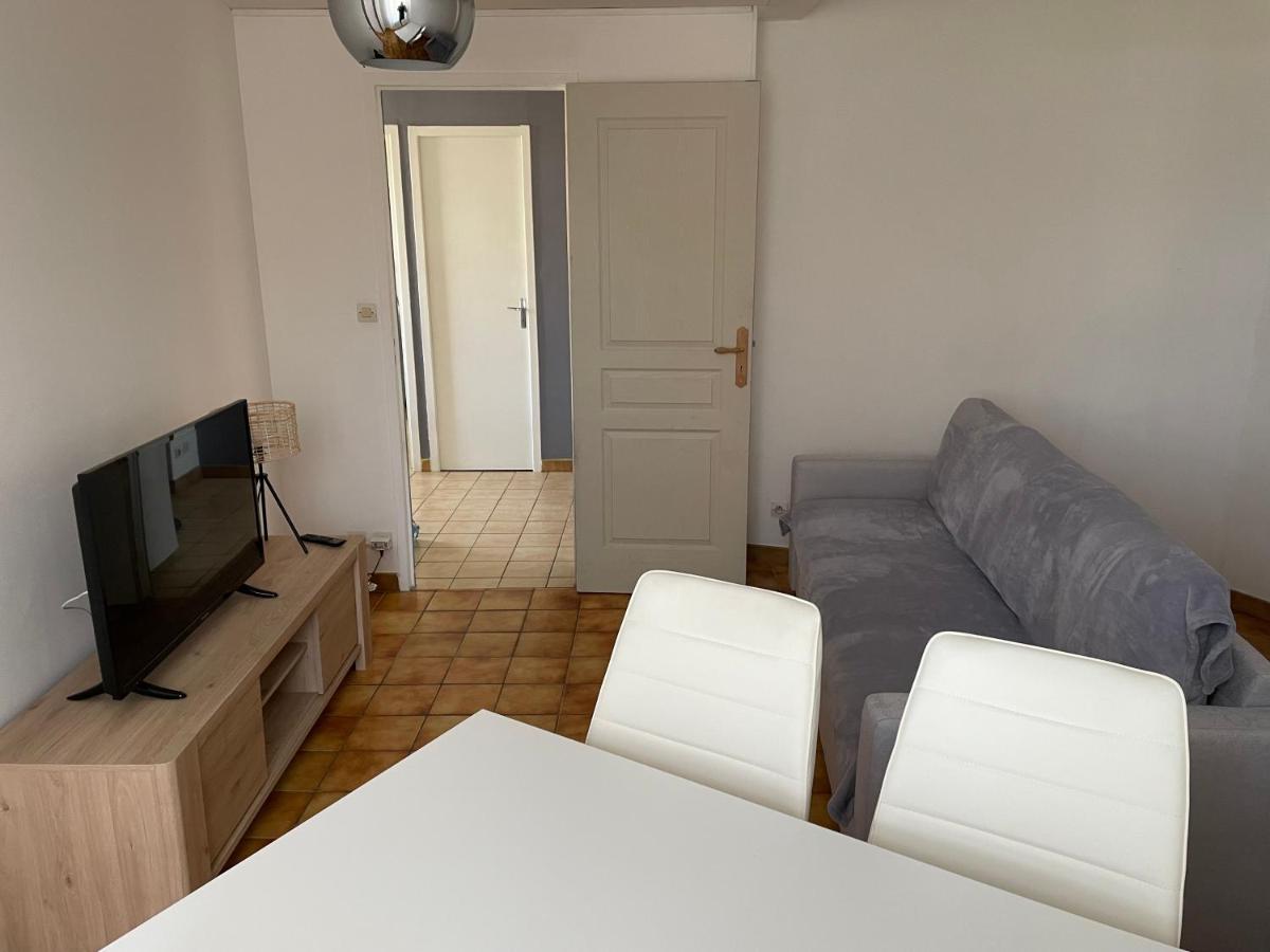 Charmant T2 Au 1Er Dans Residence Avec Parc Arbore 圣皮埃尔－勒穆捷 外观 照片