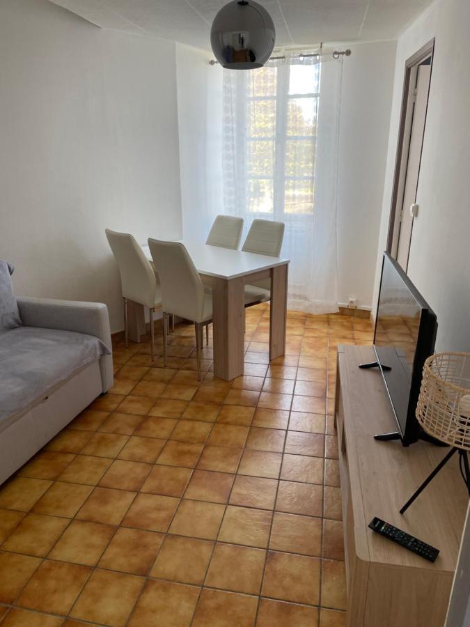 Charmant T2 Au 1Er Dans Residence Avec Parc Arbore 圣皮埃尔－勒穆捷 外观 照片