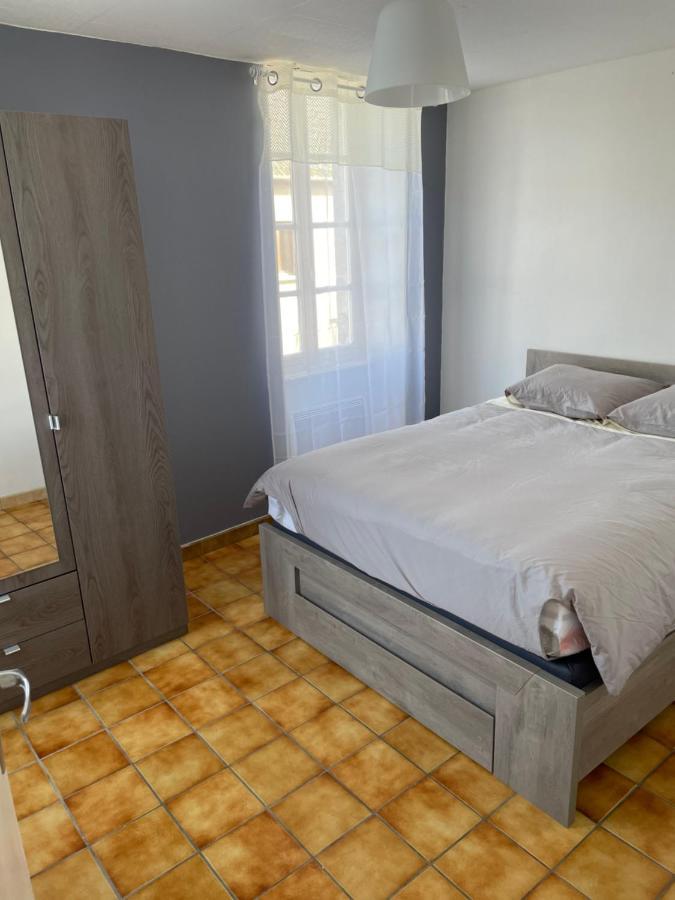 Charmant T2 Au 1Er Dans Residence Avec Parc Arbore 圣皮埃尔－勒穆捷 外观 照片